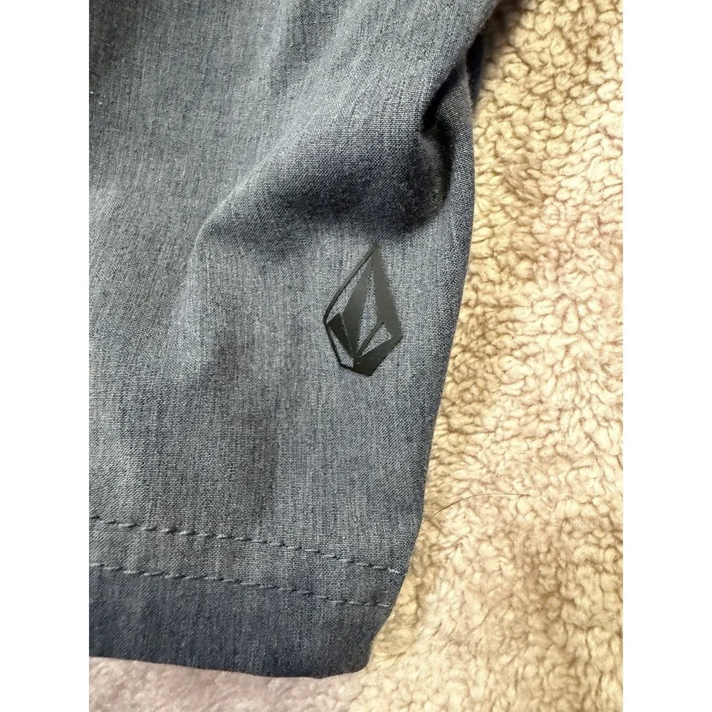 VOLCOM Dark Grey Hybrid SURF & TURF 4-WAY STRETCH 10.5